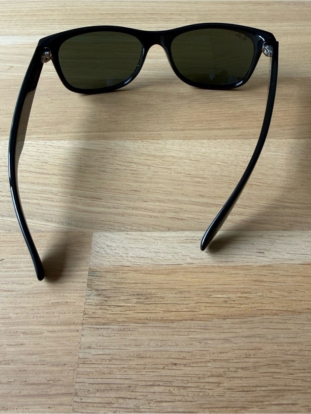 Ray-Ban Black Frame with Dark Green Lenses Sunglasses - Picture 3 of 6